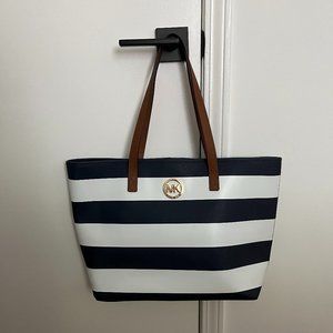 Michael Kors Medium Tote